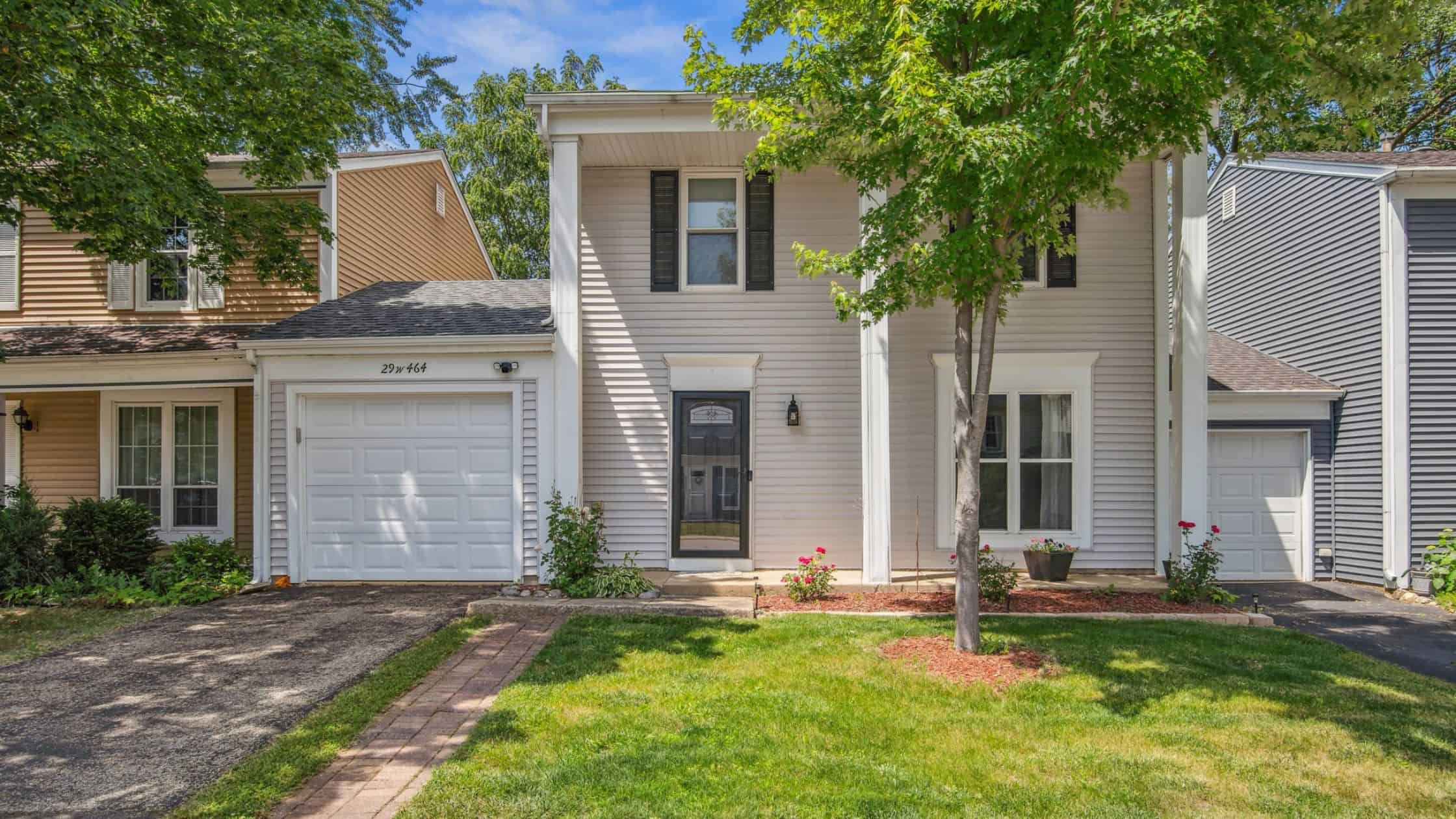 29W464 Butternut Ln, Warrenville, Illinois